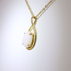 Handmade Australian Solid Coober Pedy Opal Pendant Necklace in 18k Gold