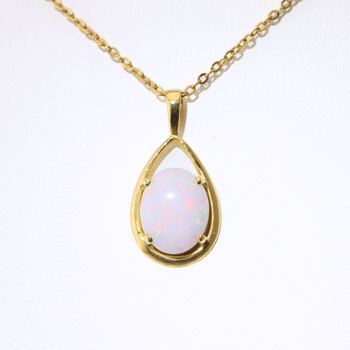 Handmade Australian Solid Coober Pedy Opal Pendant Necklace in 18k Gold
